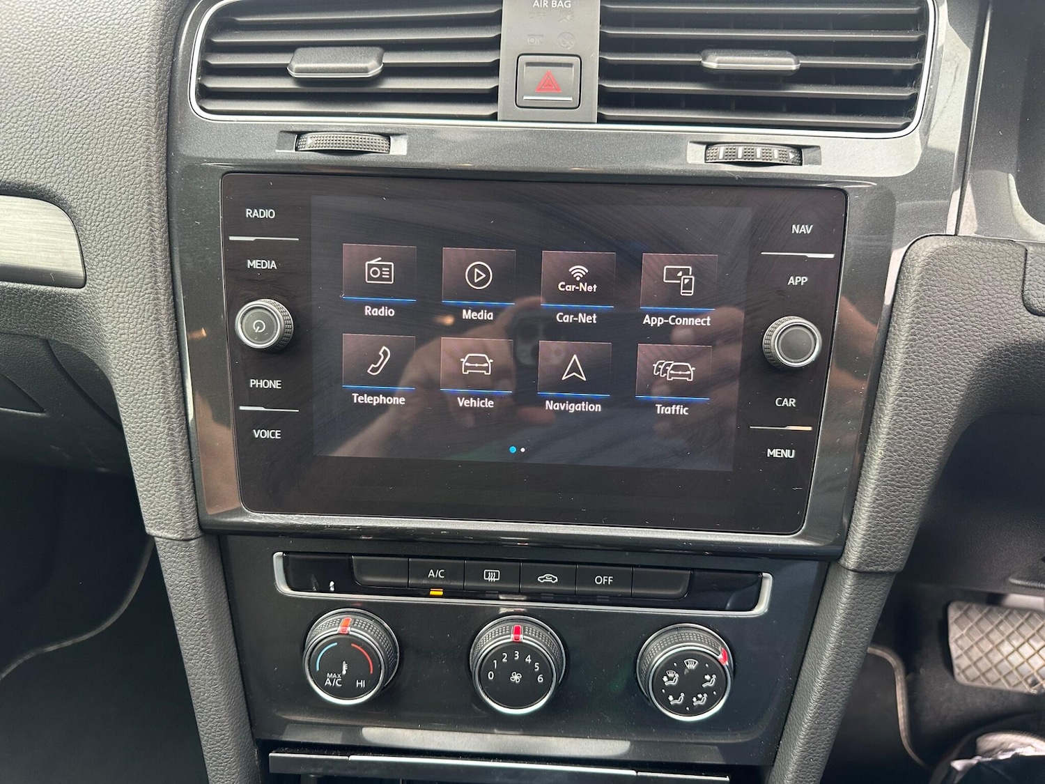 Used Volkswagen Golf 2018 for sale - 75990063: Photo 10