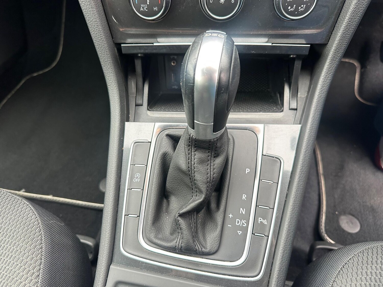 Used Volkswagen Golf 2018 for sale - 75990063: Photo 12