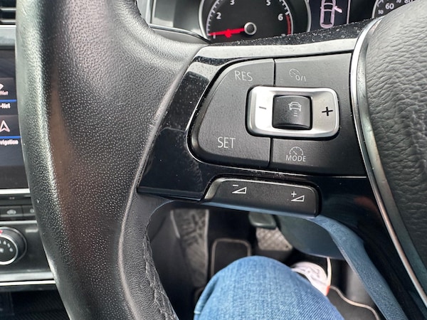 Used Volkswagen Golf 2018 for sale - 75990063: Photo 14