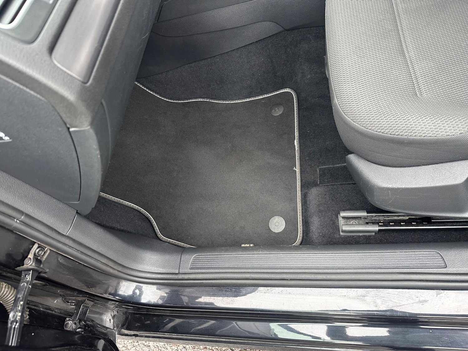 Used Volkswagen Golf 2018 for sale - 75990063: Photo 19