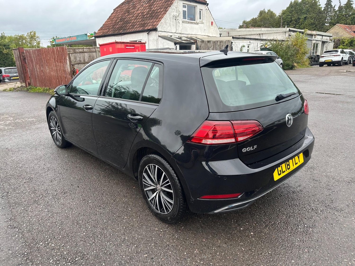 Used Volkswagen Golf 2018 for sale - 75990063: Photo 4