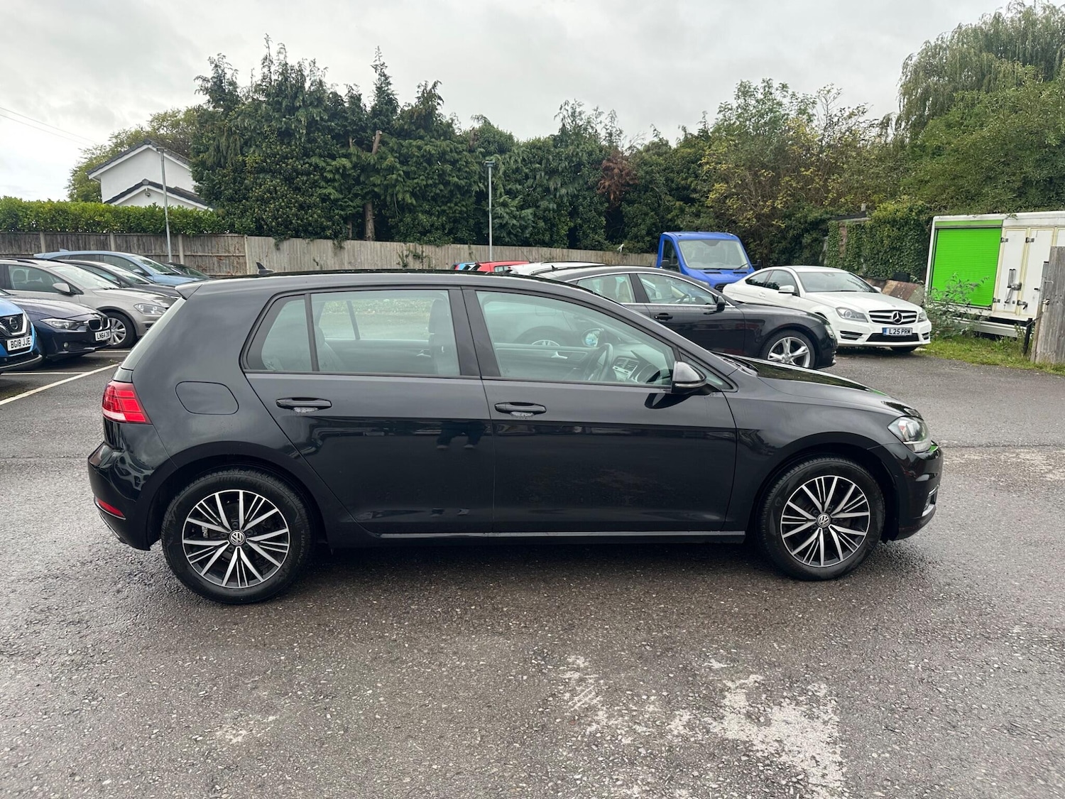 Used Volkswagen Golf 2018 for sale - 75990063: Photo 7