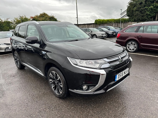 Used Mitsubishi Outlander 2016 for sale - 76167380: Photo 1