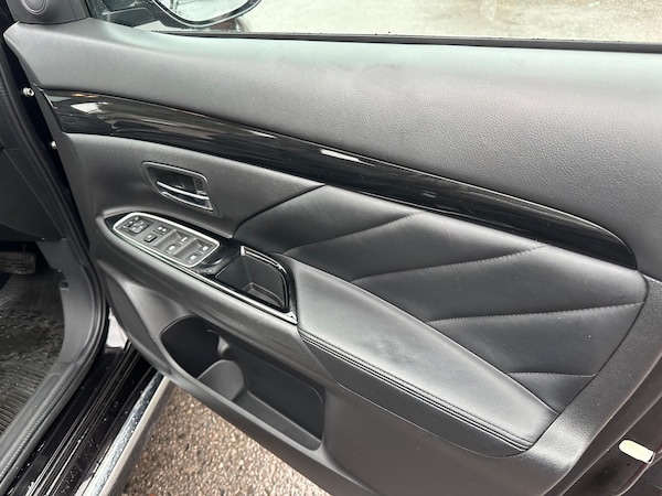 Used Mitsubishi Outlander 2016 for sale - 76167380: Photo 26