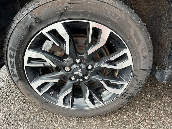 Used Mitsubishi Outlander 2016 for sale - 76167380: Photo 31