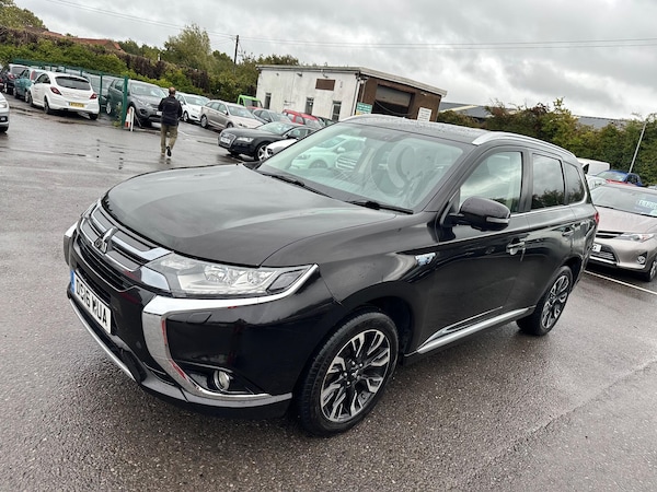 Used Mitsubishi Outlander 2016 for sale - 76167380: Photo 4