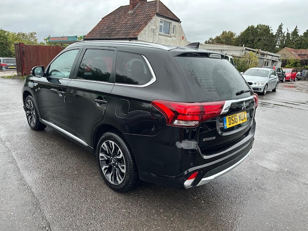 Used Mitsubishi Outlander 2016 for sale - 76167380: Photo 5