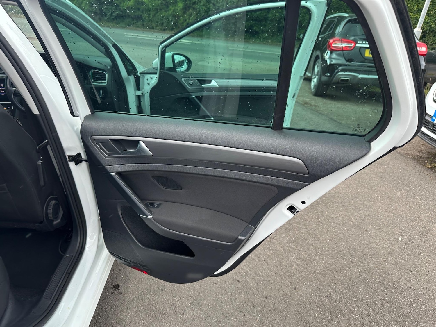 Used Volkswagen Golf 2019 for sale - 76539178: Photo 26