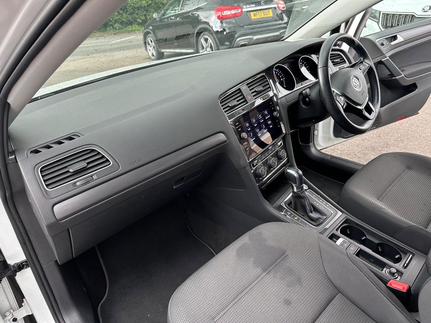 Used Volkswagen Golf 2019 for sale - 76539178: Photo 27