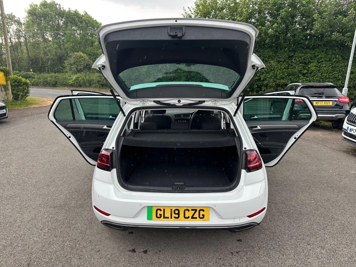 Used Volkswagen Golf 2019 for sale - 76539178: Photo 37