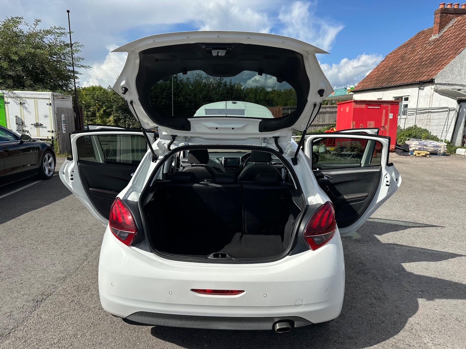 Vehicle 28