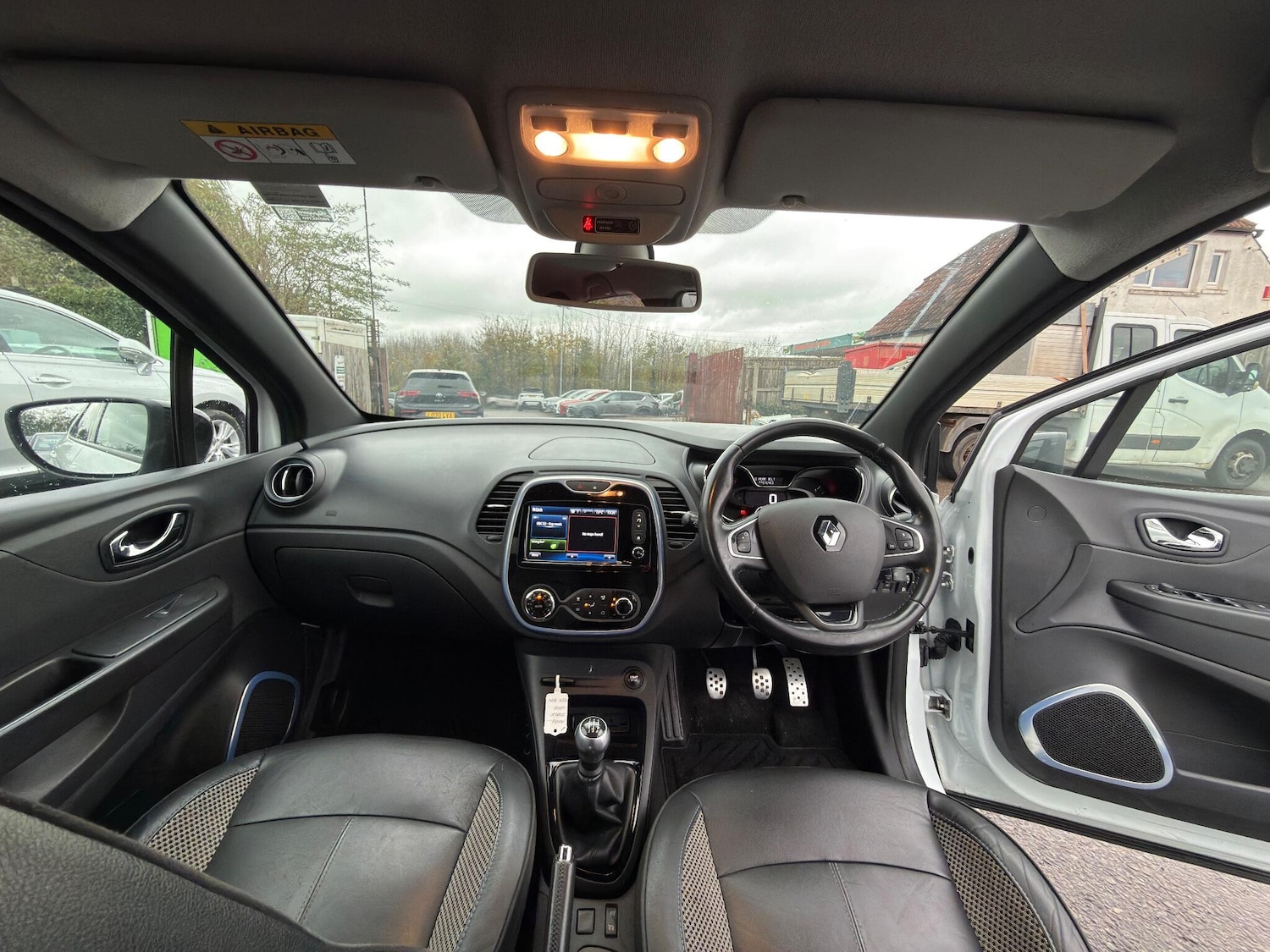 Used Renault Captur 2017 for sale - 76550010: Photo 15