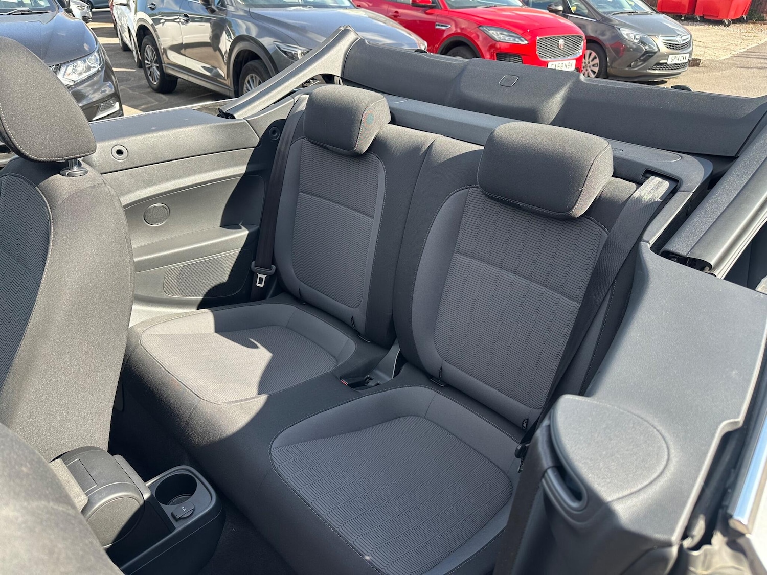 Used Volkswagen Beetle 2014 for sale - 76122276: Photo 13