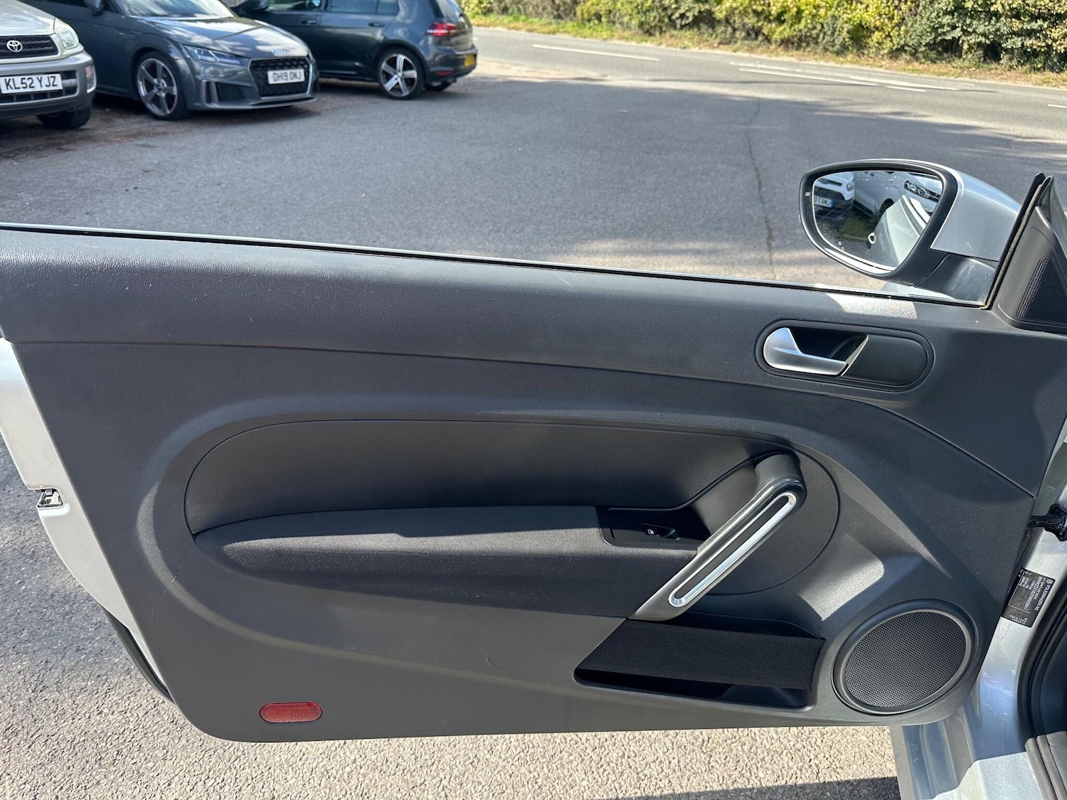 Used Volkswagen Beetle 2014 for sale - 76122276: Photo 16