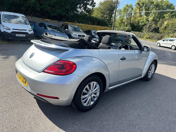 Used Volkswagen Beetle 2014 for sale - 76122276: Photo 6
