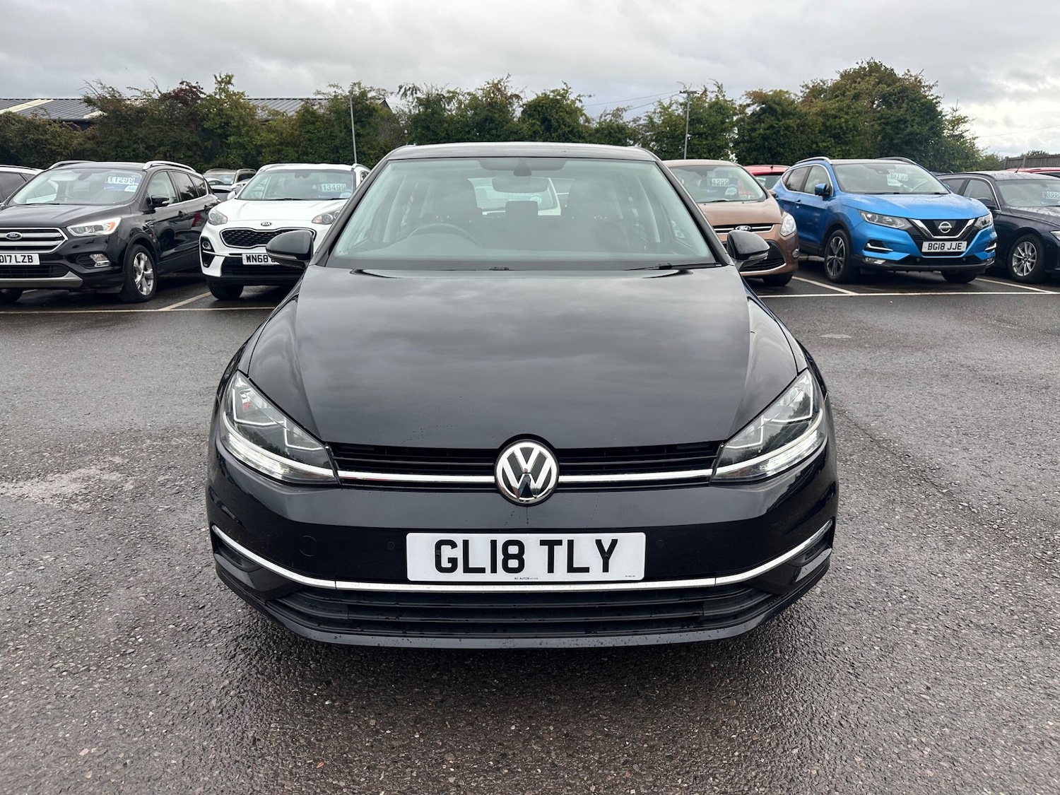 Used Volkswagen Golf 2018 for sale - 76988172: Photo 2