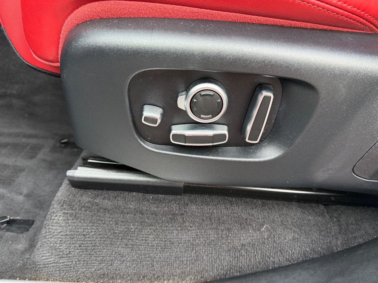 Used Land Rover Range Rover Sport 2020 for sale - 76397832: Photo 21