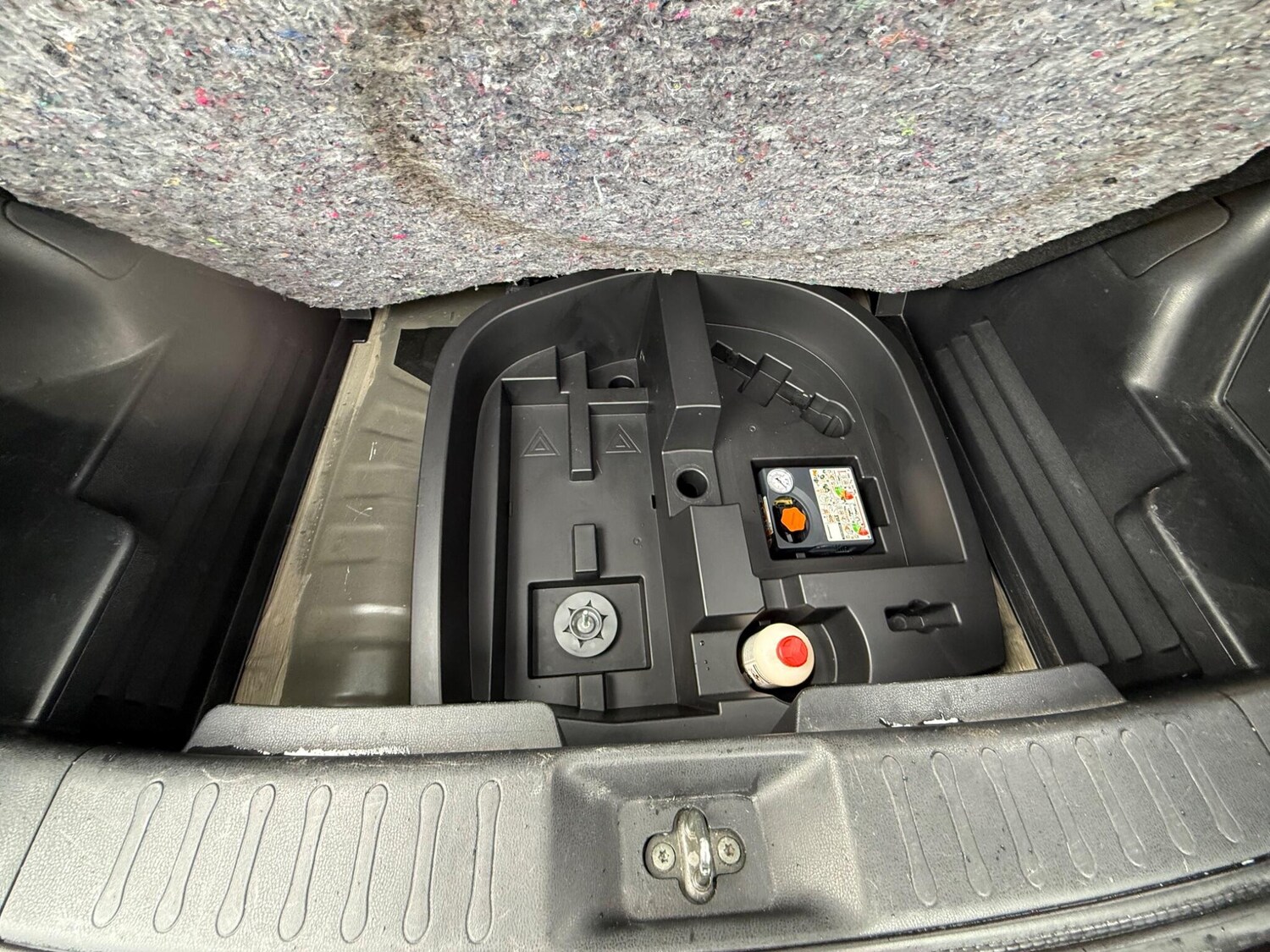 Used Nissan Juke 2014 for sale - 77479408: Photo 28