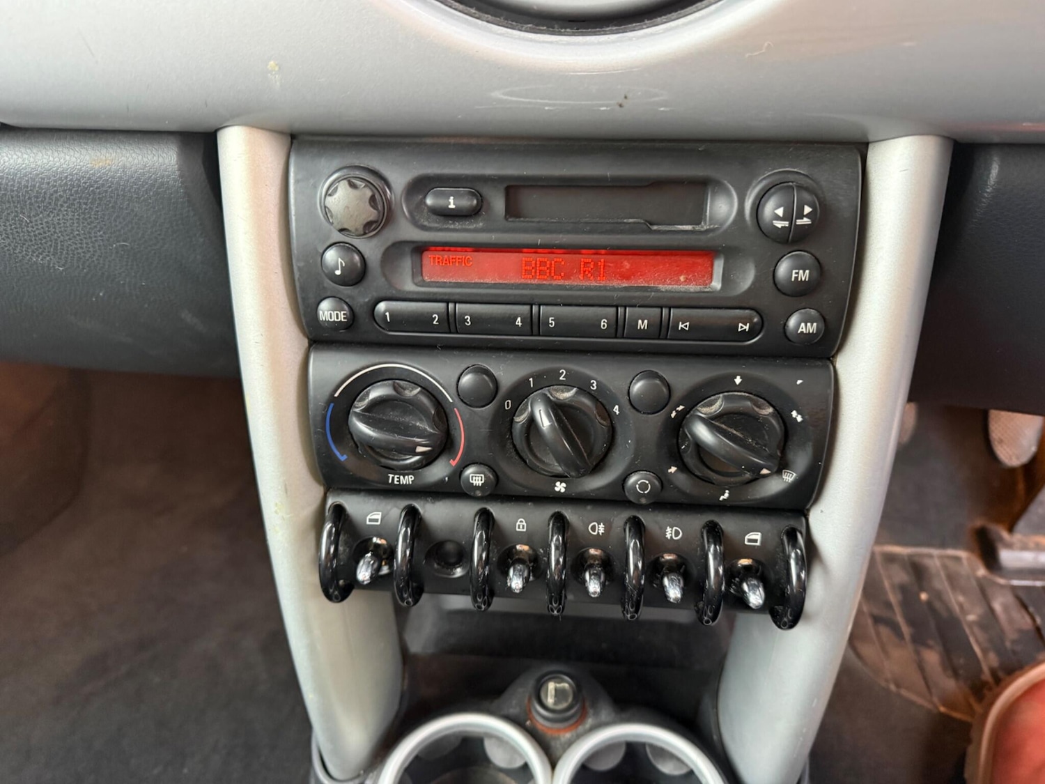 Used MINI Hatch 2003 for sale - 77585784: Photo 9