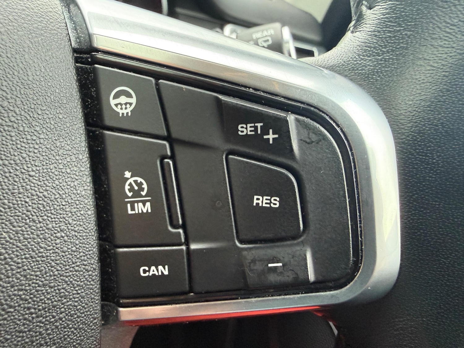 Used Land Rover Discovery Sport 2018 for sale - 76409385: Photo 15