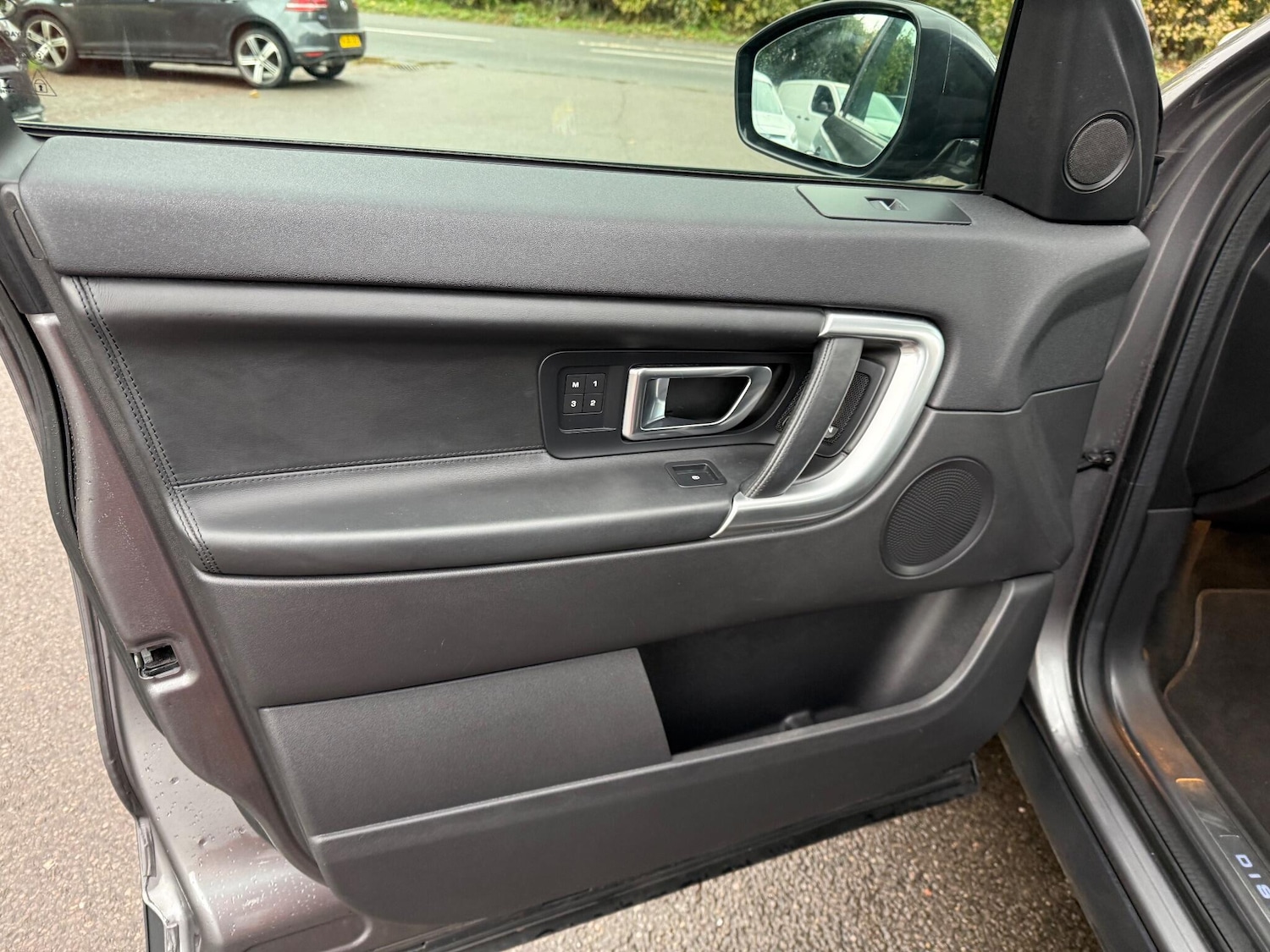 Used Land Rover Discovery Sport 2018 for sale - 76409385: Photo 25