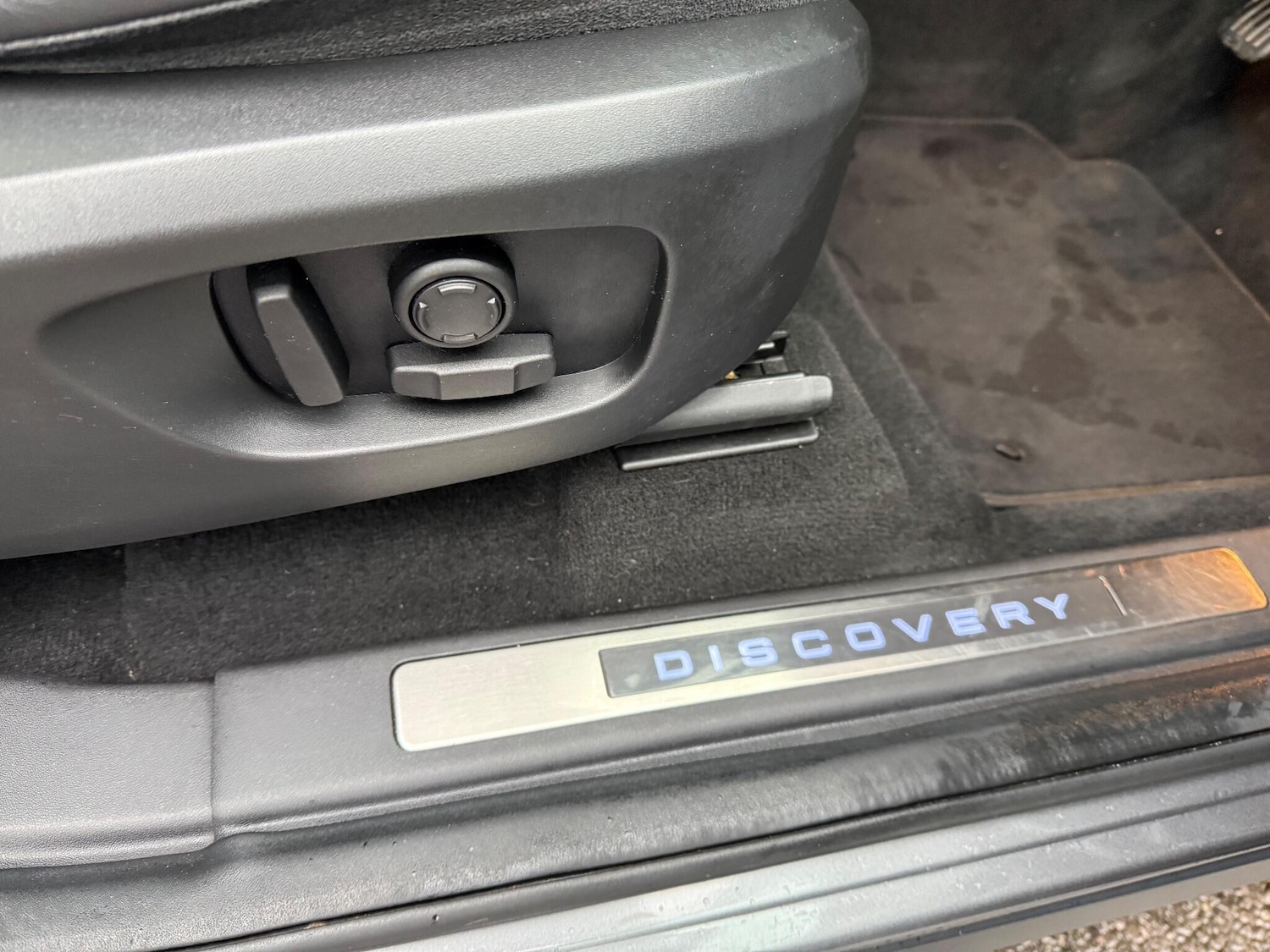 Used Land Rover Discovery Sport 2018 for sale - 76409385: Photo 35