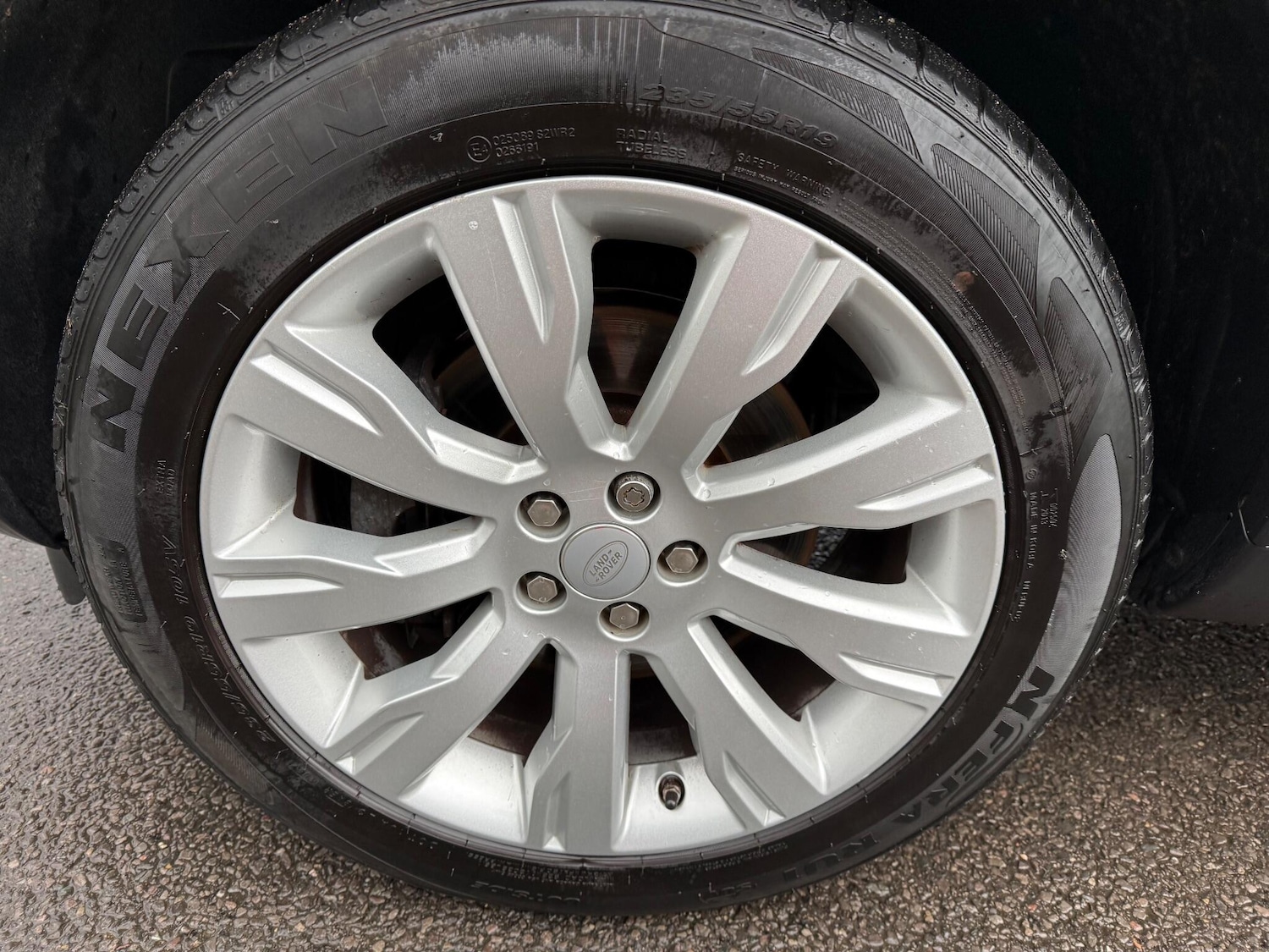 Used Land Rover Discovery Sport 2018 for sale - 76409385: Photo 41