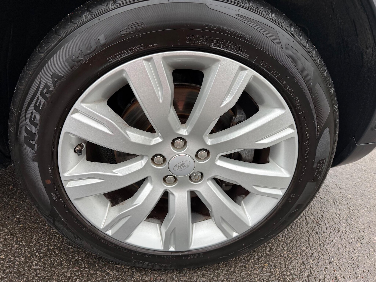 Used Land Rover Discovery Sport 2018 for sale - 76409385: Photo 42