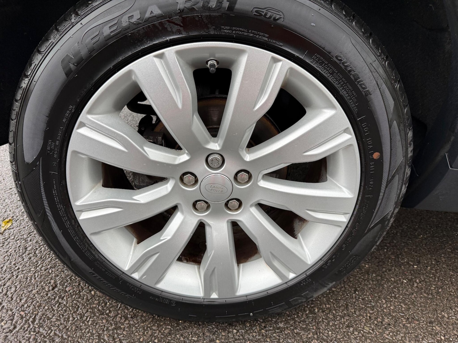 Used Land Rover Discovery Sport 2018 for sale - 76409385: Photo 43