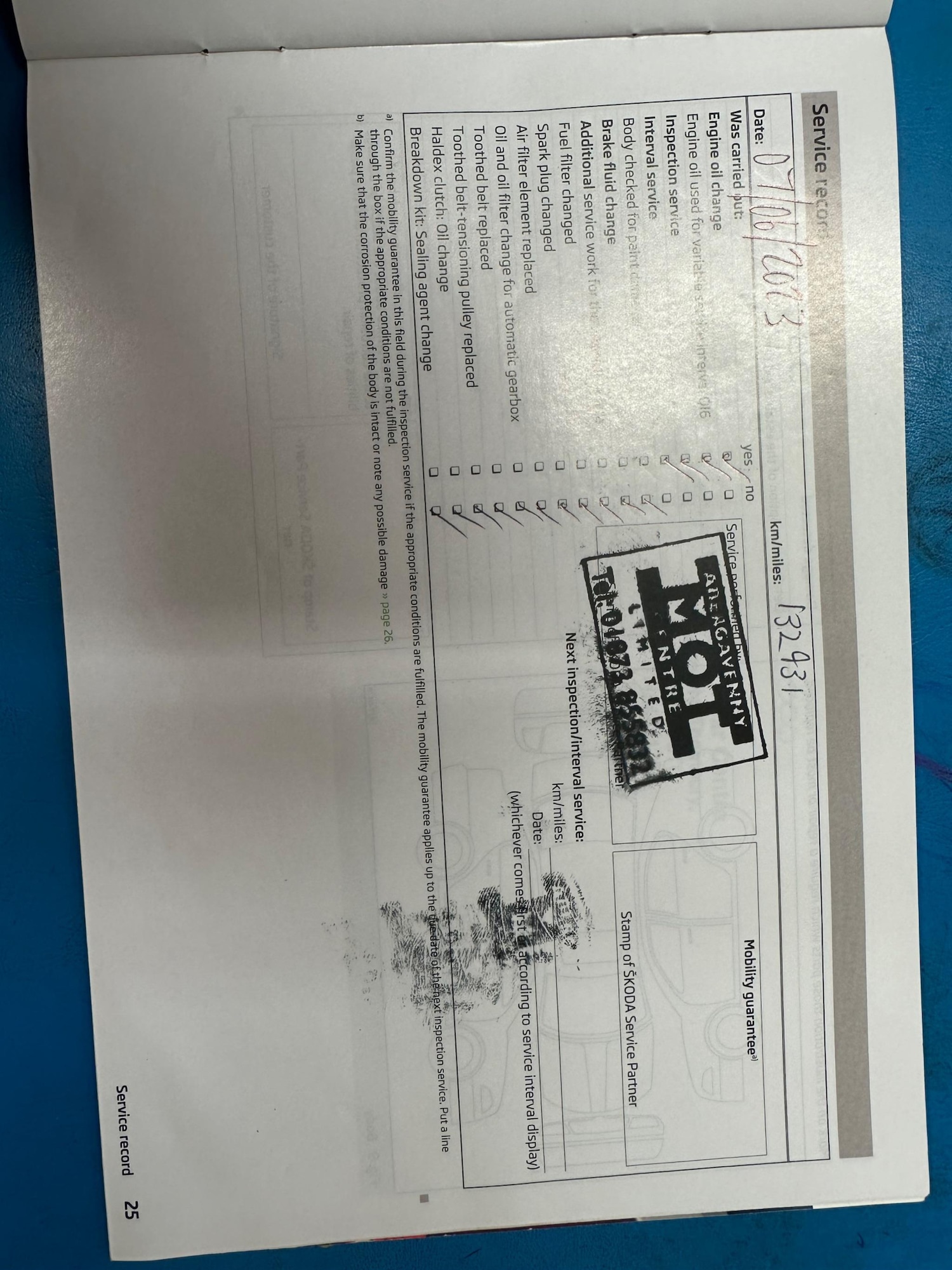 Used Skoda Superb 2013 for sale - 76993824: Photo 37