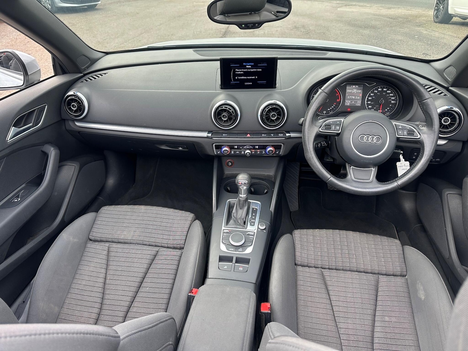 Used Audi A3 Cabriolet 2014 for sale - 76926580: Photo 15