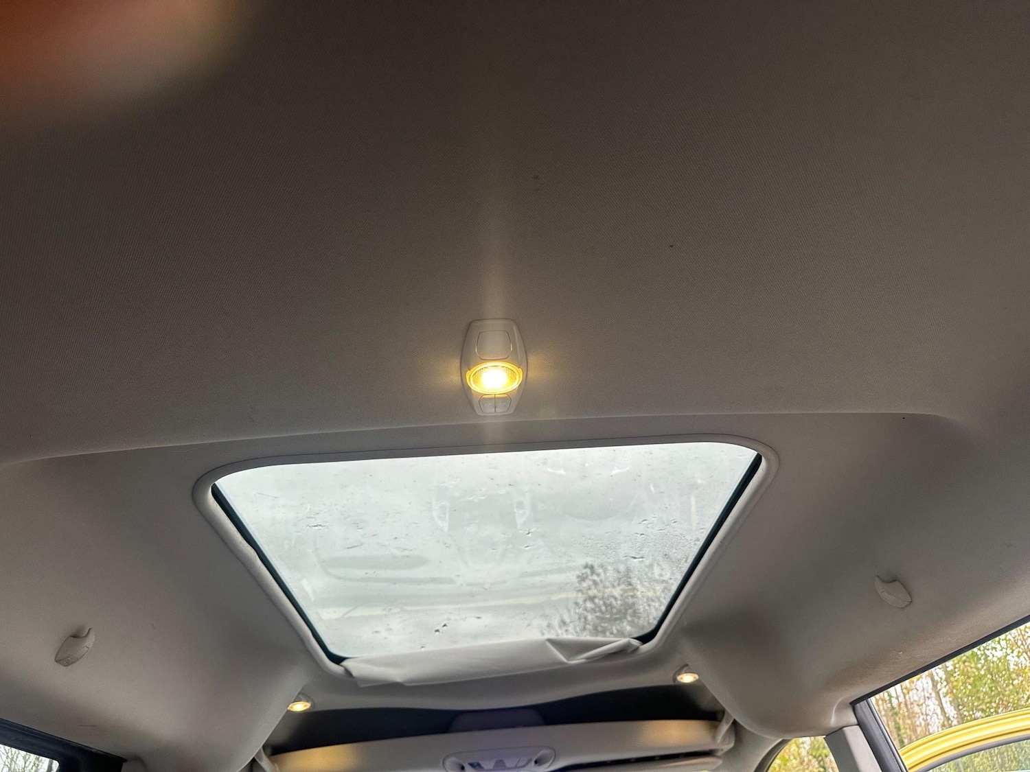 Used Ford Grand Tourneo Connect 2014 for sale - 77017168: Photo 19