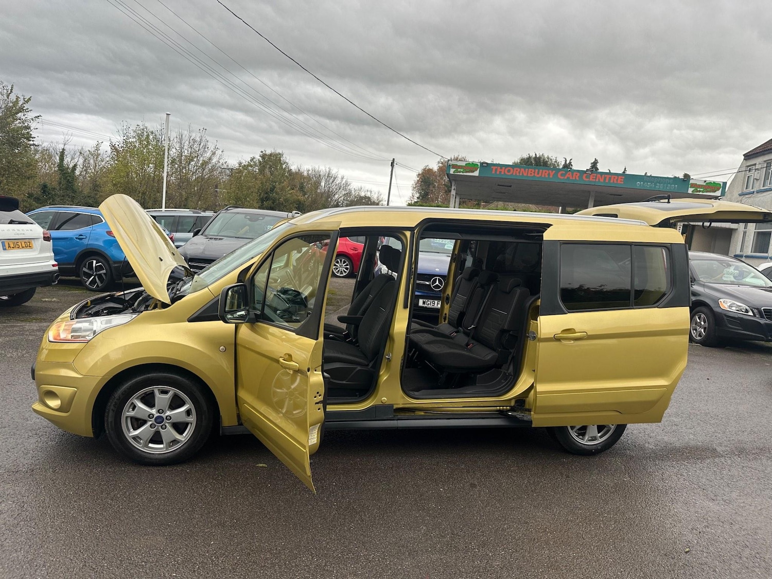 Used Ford Grand Tourneo Connect 2014 for sale - 77017168: Photo 32