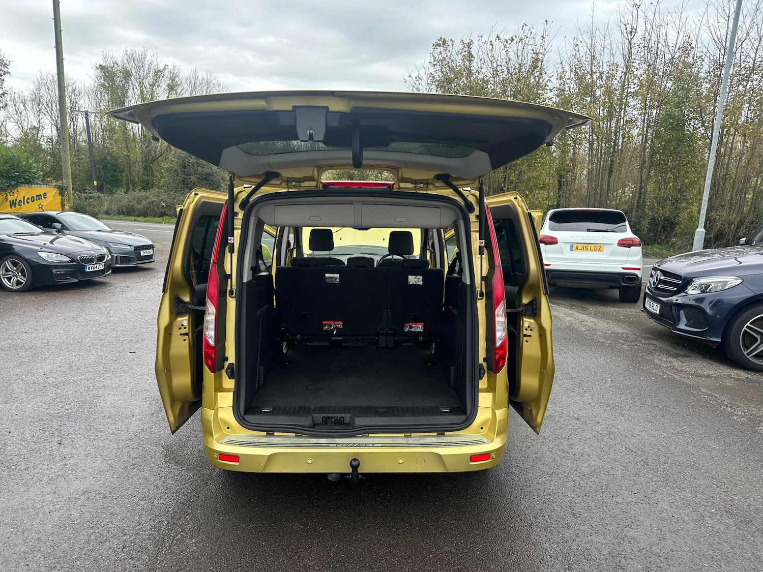 Used Ford Grand Tourneo Connect 2014 for sale - 77017168: Photo 33