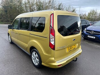 Used Ford Grand Tourneo Connect 2014 for sale - 77017168: Photo