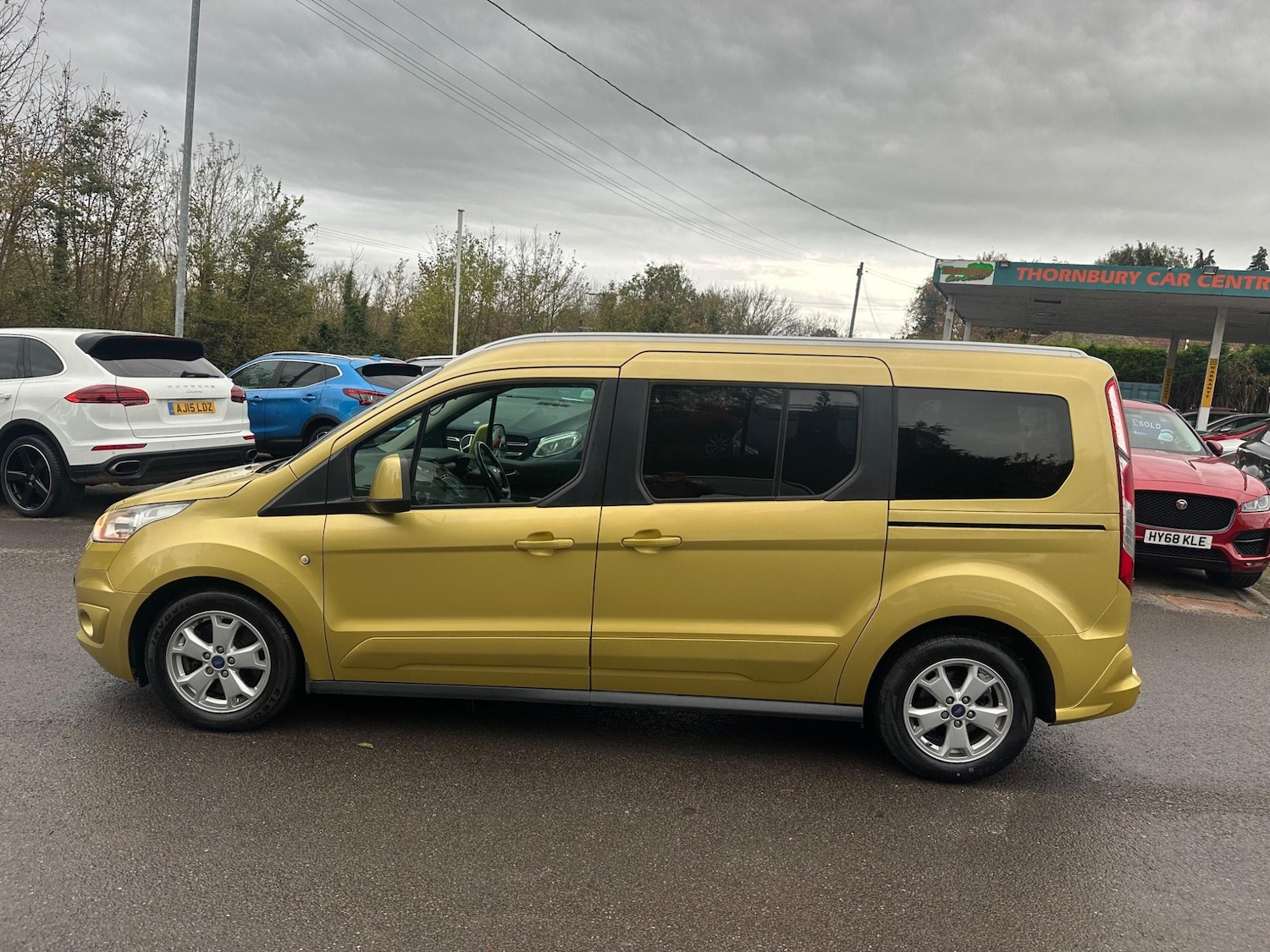 Used Ford Grand Tourneo Connect 2014 for sale - 77017168: Photo 8