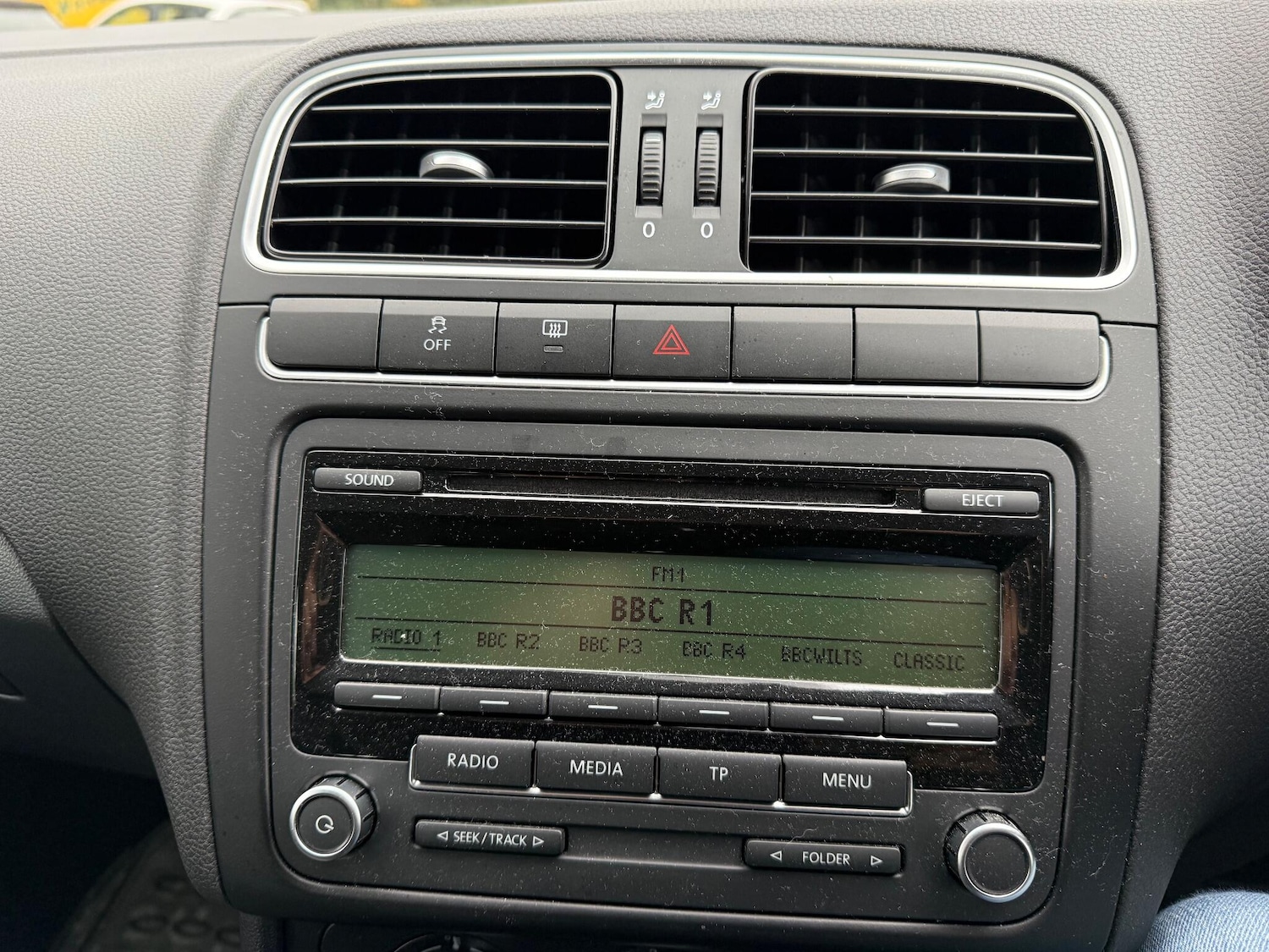 Used Volkswagen Polo 2011 for sale - 76990092: Photo 11