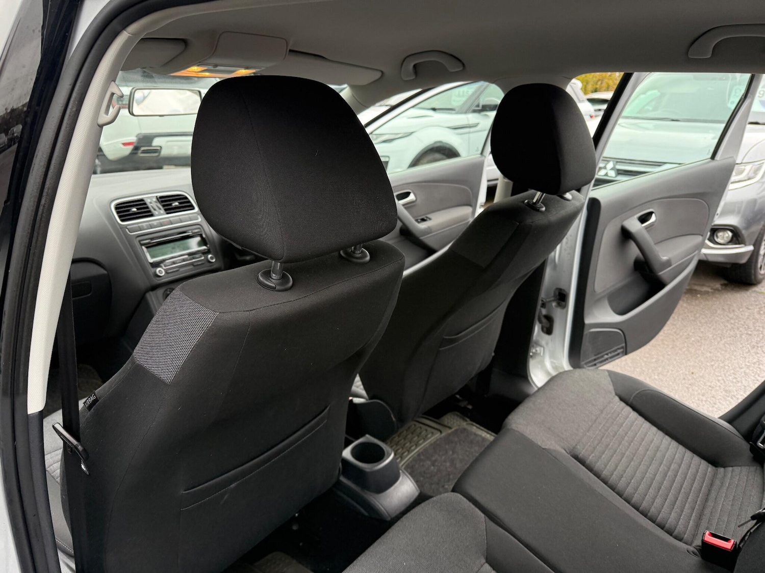 Used Volkswagen Polo 2011 for sale - 76990092: Photo 18