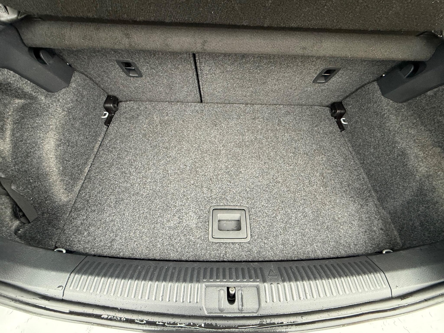 Used Volkswagen Polo 2011 for sale - 76990092: Photo 23