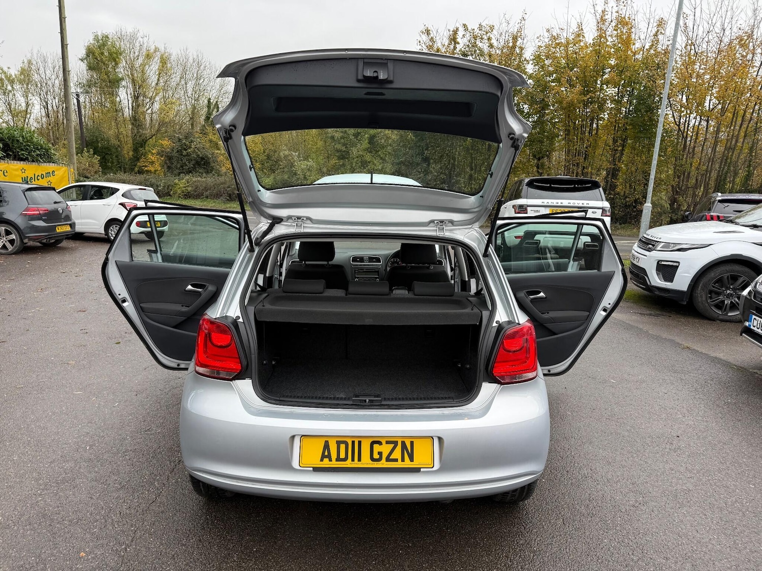 Used Volkswagen Polo 2011 for sale - 76990092: Photo 28