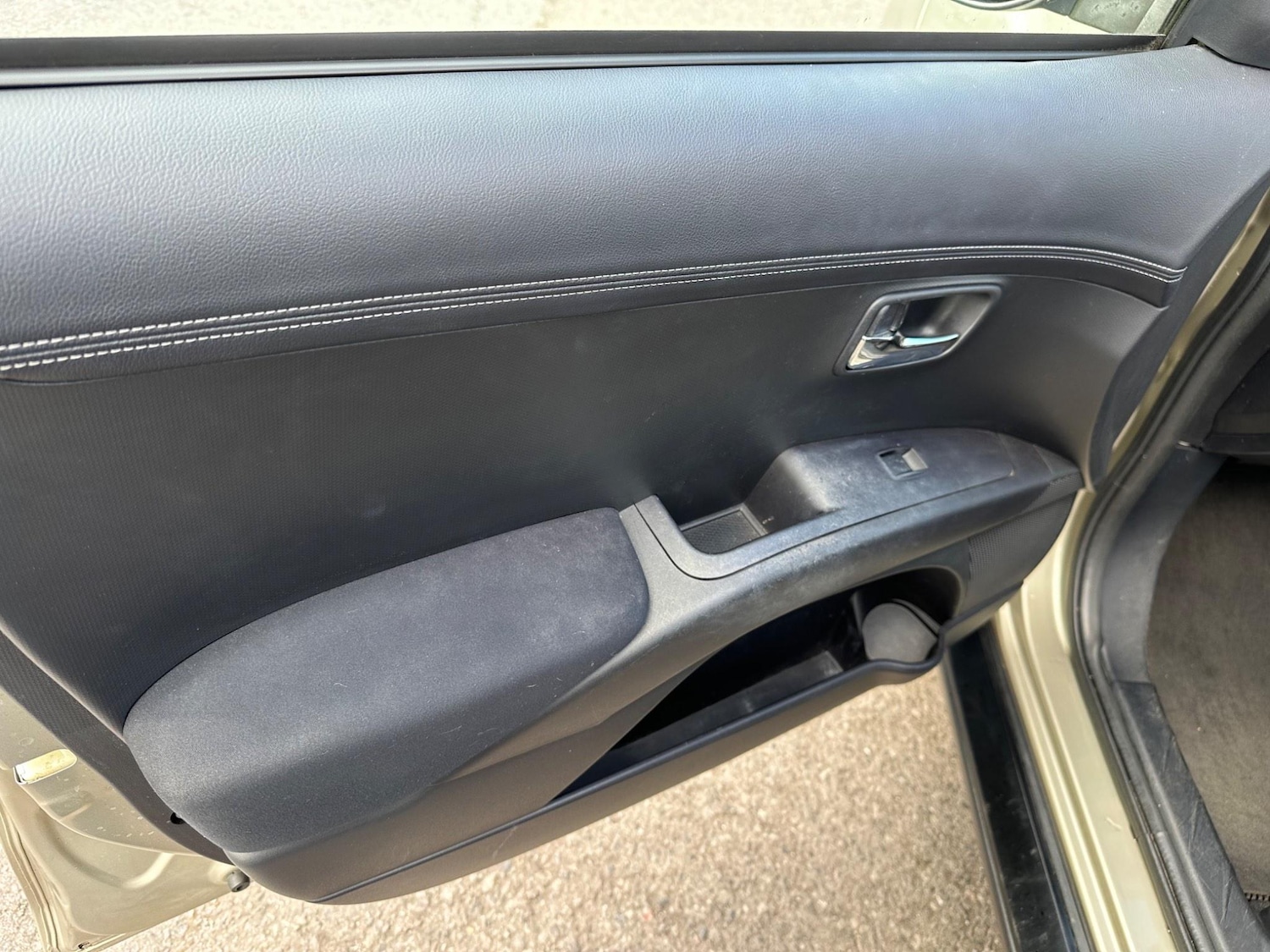 Used Citroen C-Crosser for sale - 76993721: Photo 17