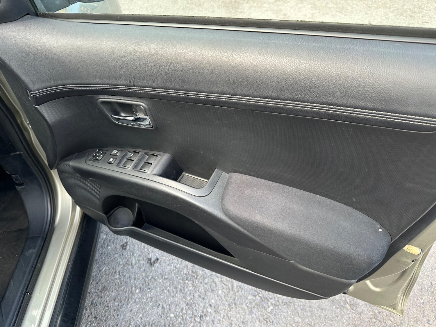 Used Citroen C-Crosser for sale - 76993721: Photo 23