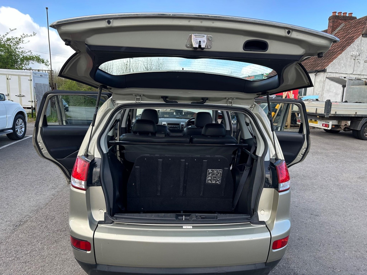 Used Citroen C-Crosser for sale - 76993721: Photo 32