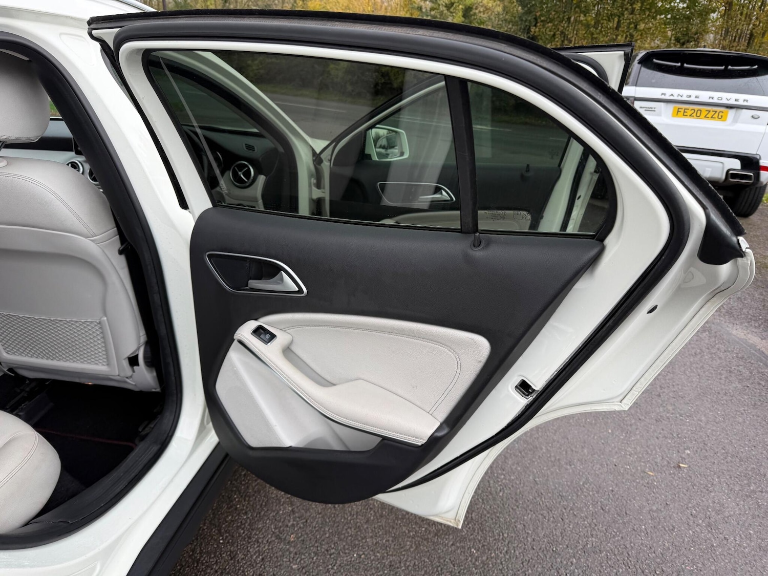 Used Mercedes-Benz GLA 2015 for sale - 76472733: Photo 24