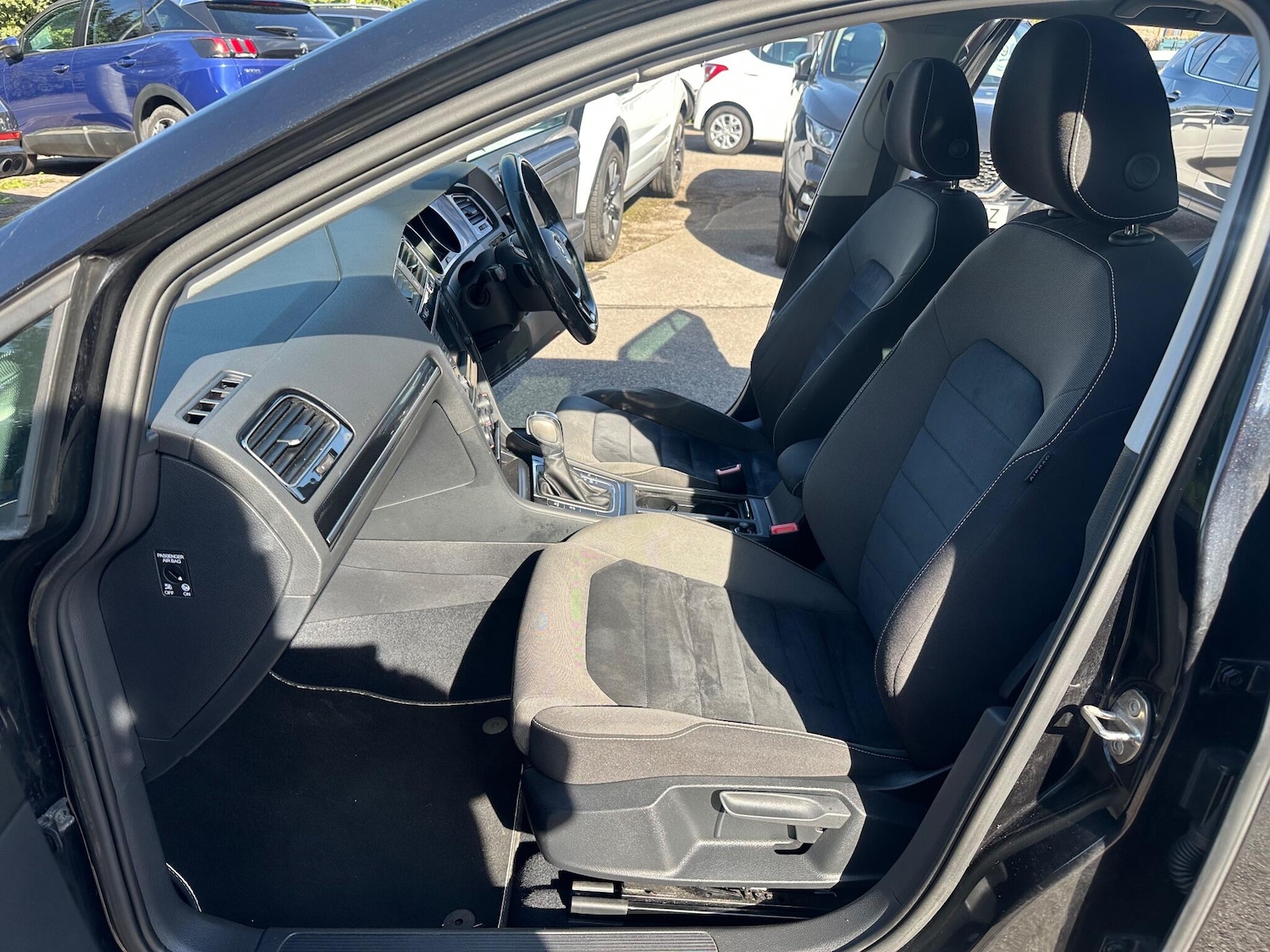 Used Volkswagen Golf 2016 for sale - 76995721: Photo 21