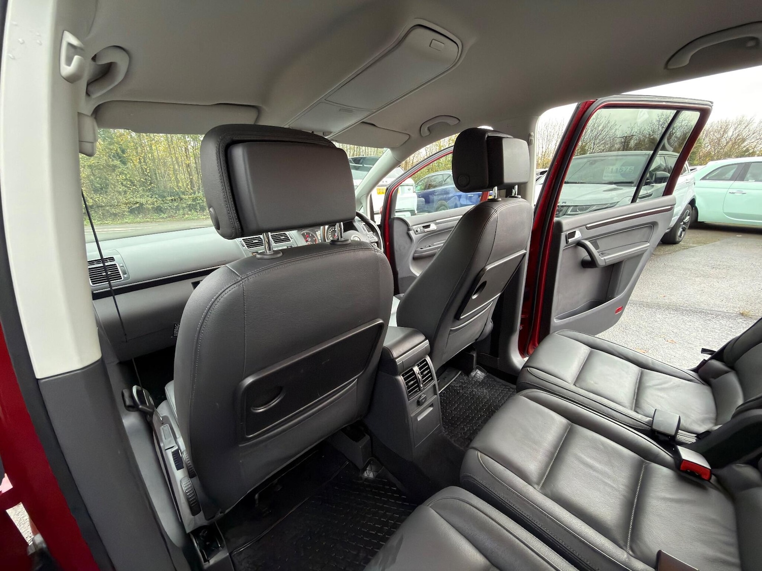 Used Volkswagen Touran 2014 for sale - 76657561: Photo 15