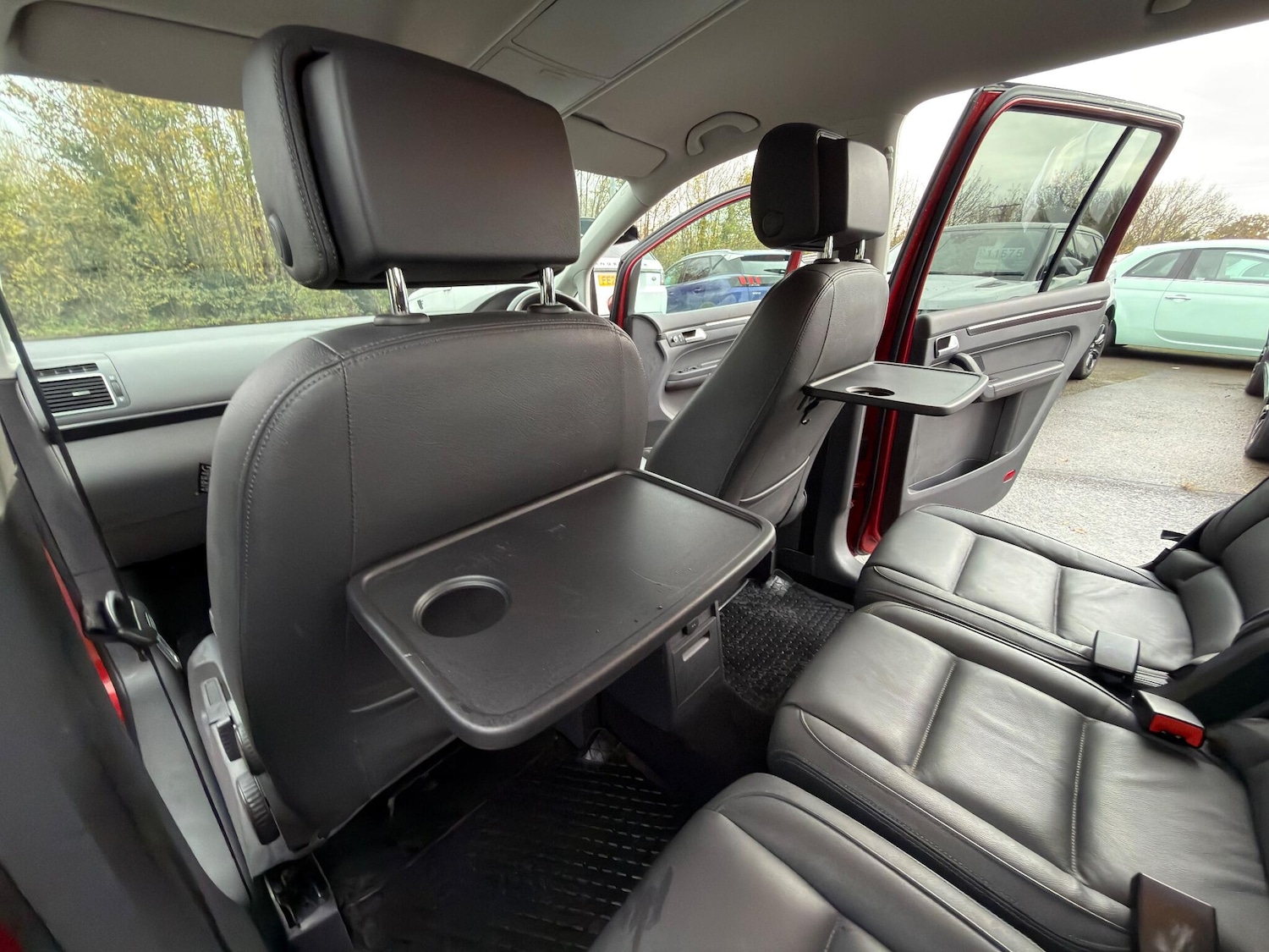 Used Volkswagen Touran 2014 for sale - 76657561: Photo 16