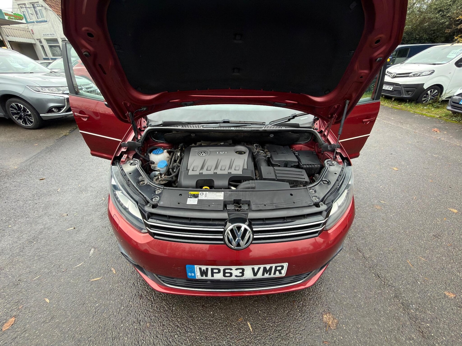 Used Volkswagen Touran 2014 for sale - 76657561: Photo 24