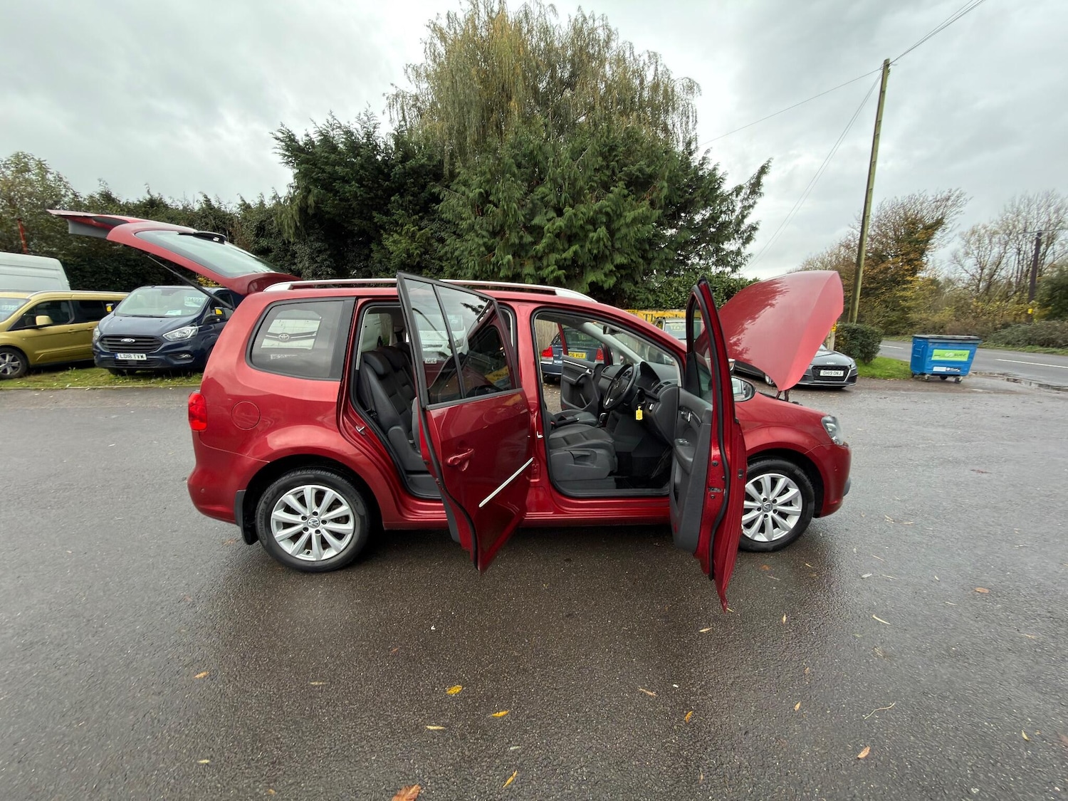 Used Volkswagen Touran 2014 for sale - 76657561: Photo 27