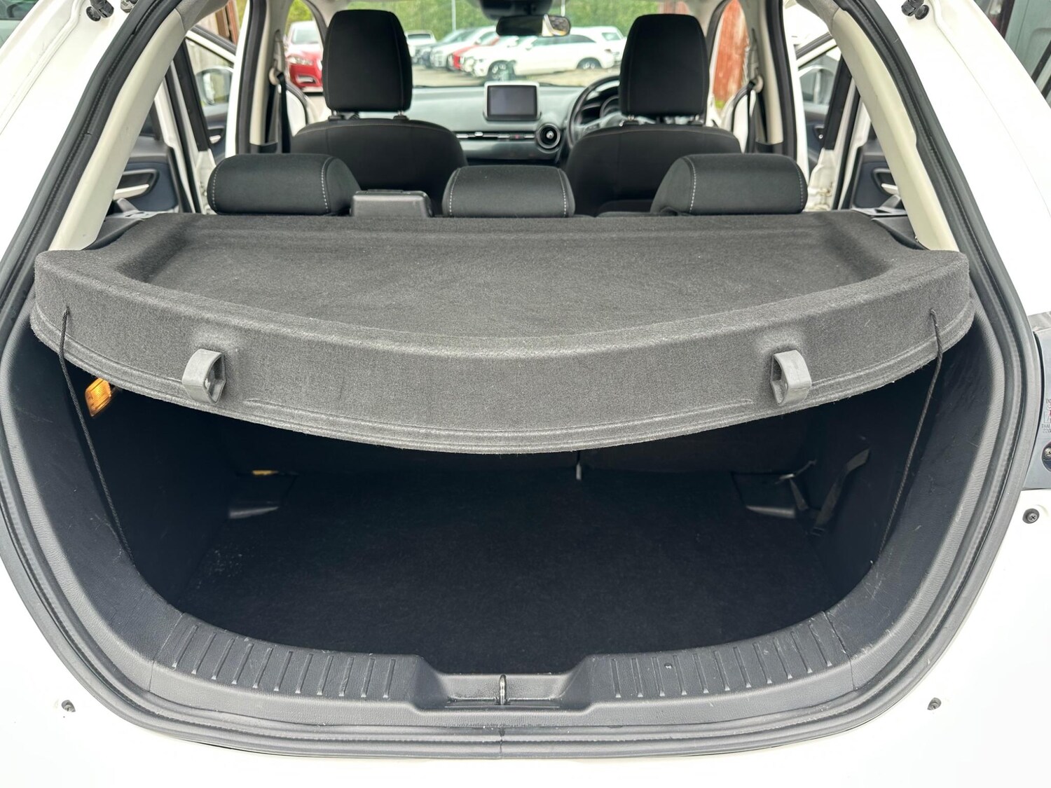 Used Mazda Mazda2 2015 for sale - 76550786: Photo 28